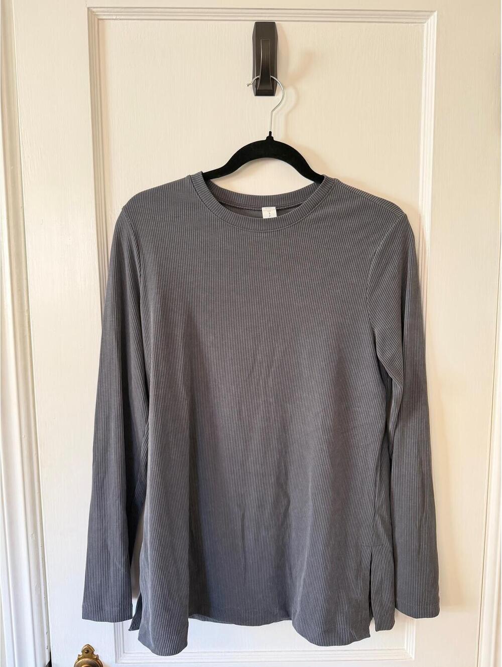 lululemon Gray Ribbed Long Sleeve Top Size S